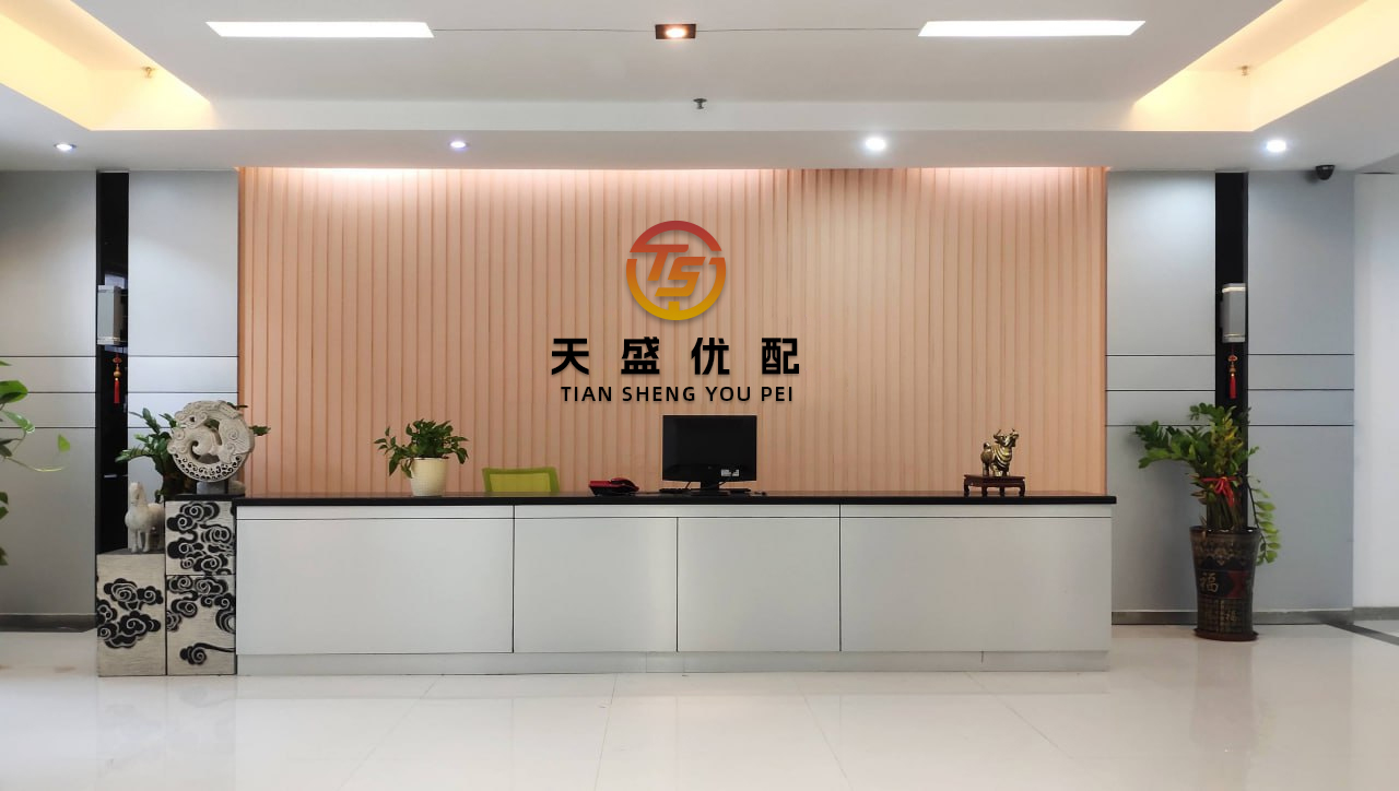 中鑫优配 放弃首富当首善？41岁黄峥无偿捐出1000亿：趁赢退场才是真高手